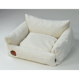 Fluffy pet bed Lauren Design cream | PETZWELCOME