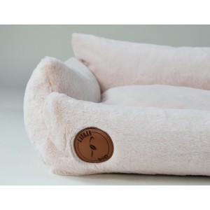 Fluffy pet bed Lauren Design pink | PETZWELCOME