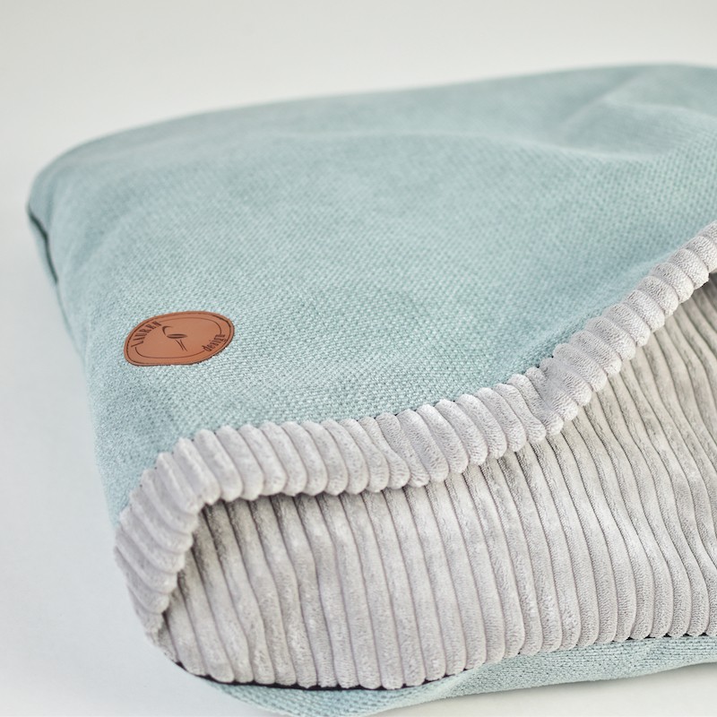 Nel Mint Norka Dog Bed | PETZWELCOME