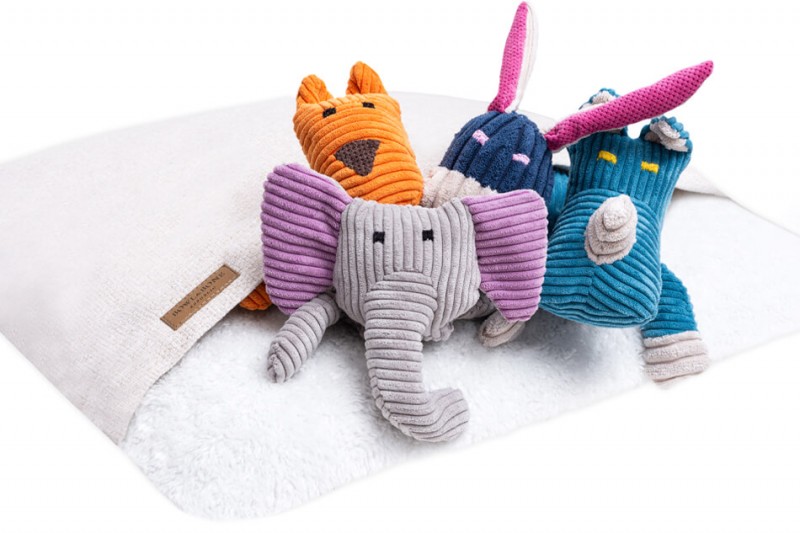 BLISS ecru sleeping bag | BOWL AND BONE REPUBLIC | PETZWELCOME