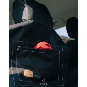 Car seat cover for a dog „KUKO+” Black | Bebobi | PETZWELCOME